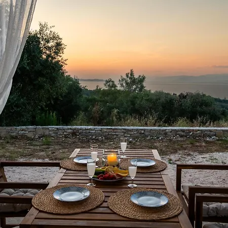 بيت للعطل Elichrysos House *