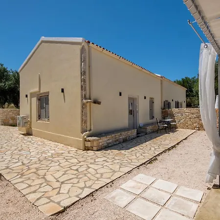 Holiday home Elichrysos House