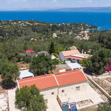 بيت للعطل Elichrysos House *